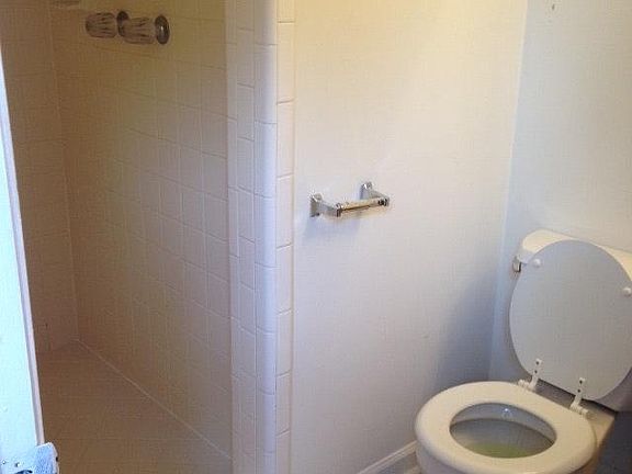 shower bath (two of this style)