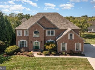 516 Jacob Ln, Mechanicsburg, PA