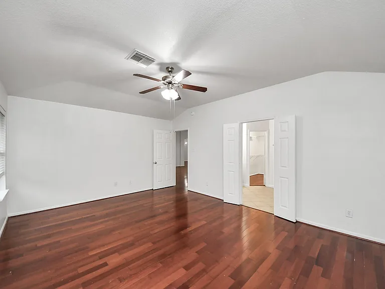 2412 Appian Way — Photo 27