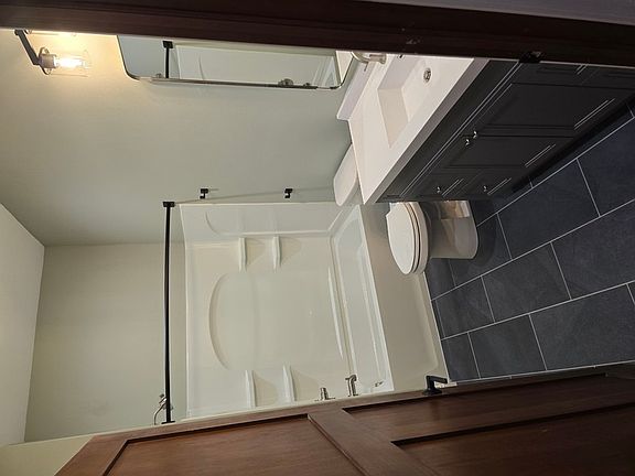 3rd image of 1104 6th St #203