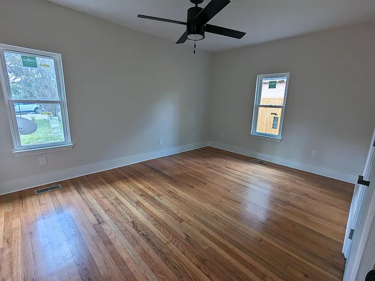 170 W Cherokee St — Photo 23