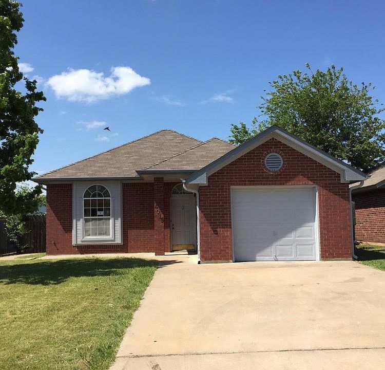 1st image of 4019 SW Rolling Hills Dr