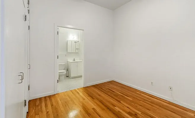 Rented by Keller Williams NYC | media 2