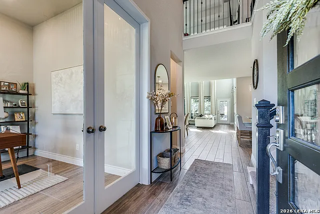 1022 Cadogan Squire — Photo 4