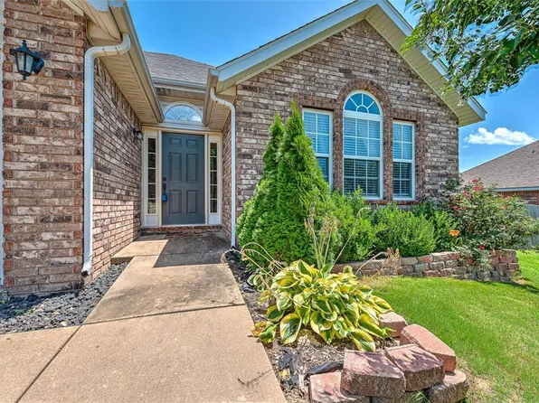 517 Tumbleweed St, Lowell, AR 72745