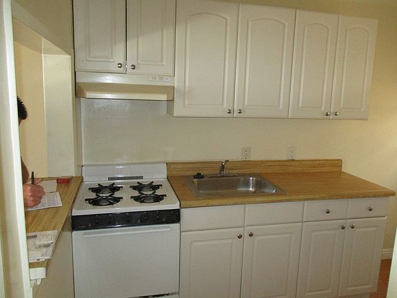 4th image of 207 La Paloma APT D