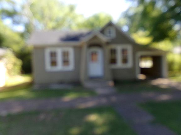 2nd image of 817 W New York Ave