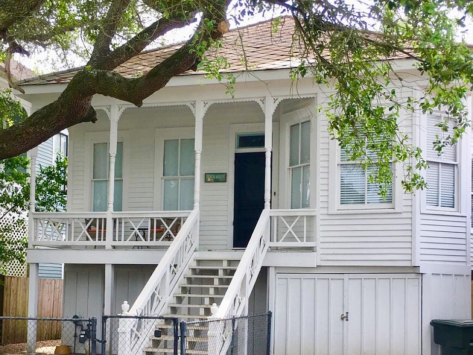 1st image of 3219 Avenue P 1/2