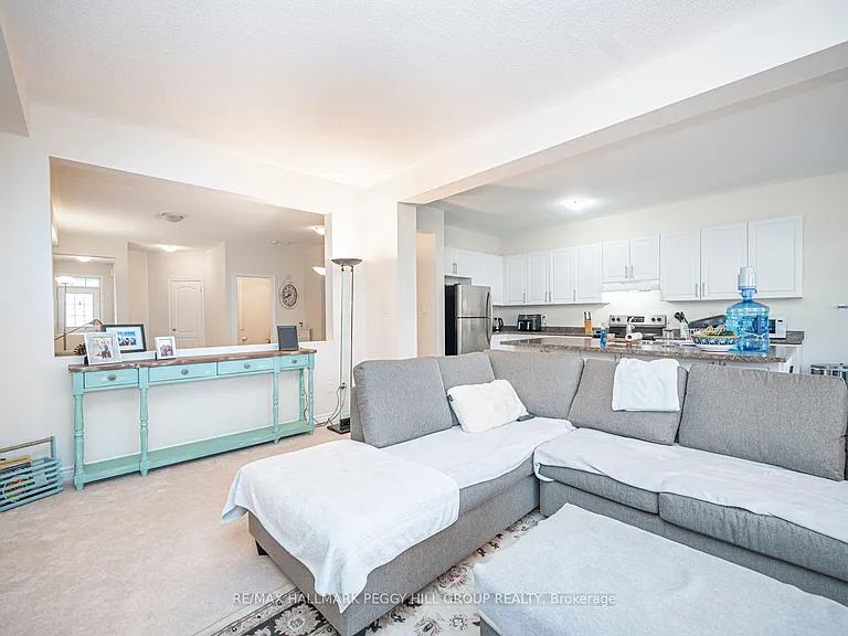 36 Sasco Way — Photo 2
