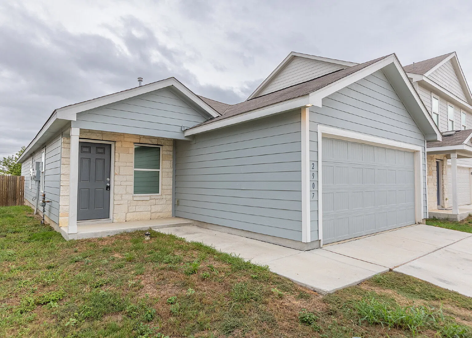 4 bed, 2.0 bath, 1625 sqft, $1,650 — Photo 2