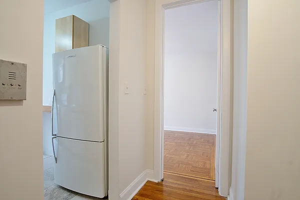 Rented by Julianna Realty Corp | media 20