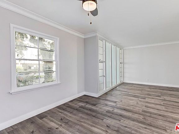 5th image of 5012 Clinton St APT C