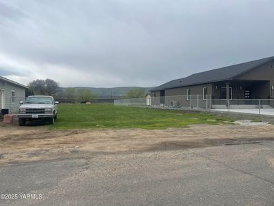 1208 Whatcom St, Yakima, WA, 98903