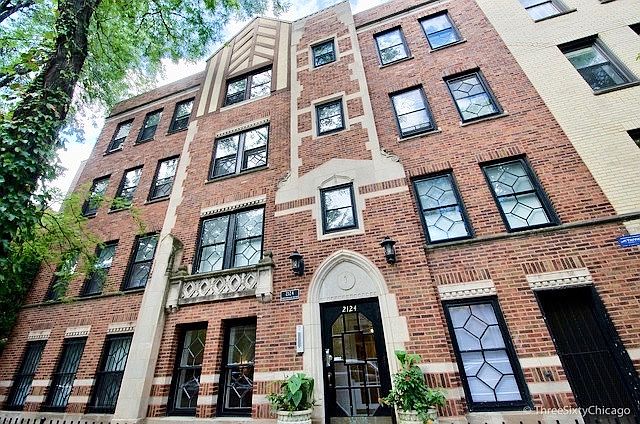 1st image of 2124 N Hudson Ave APT 104