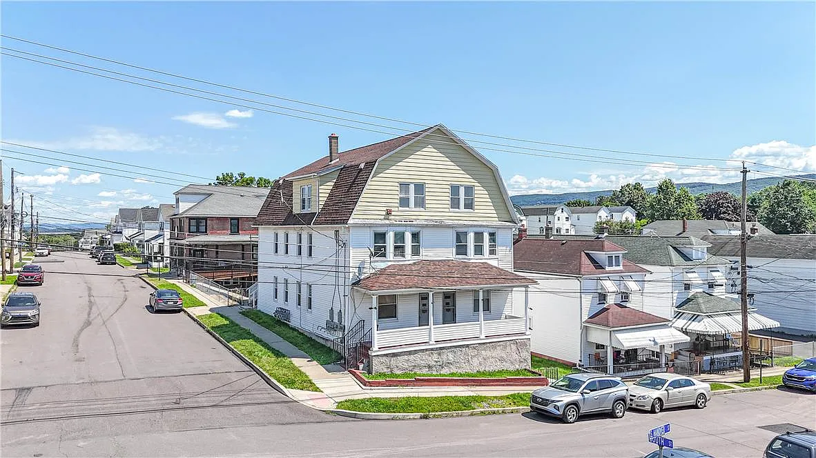 1 bed, 1.0 bath, $1,100 — Photo 1