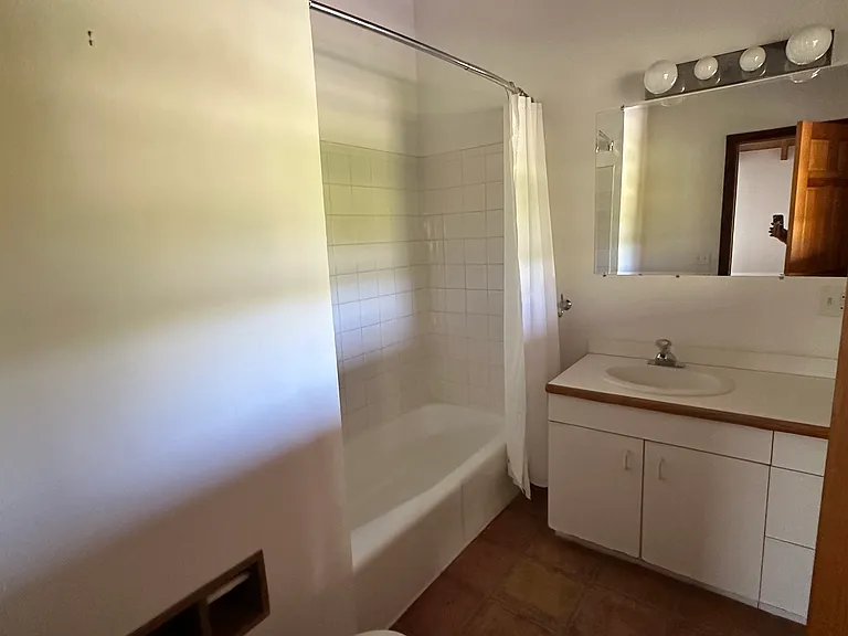 529 W Shore Dr — Photo 18