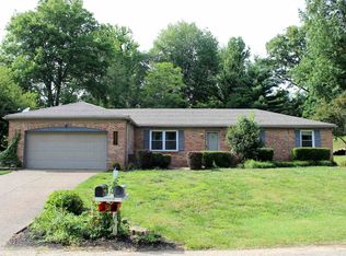 7122 Woods Dr, Newburgh, IN 47630