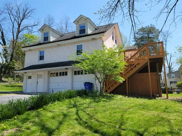 498 Manatawny St, Pottstown, PA 19464