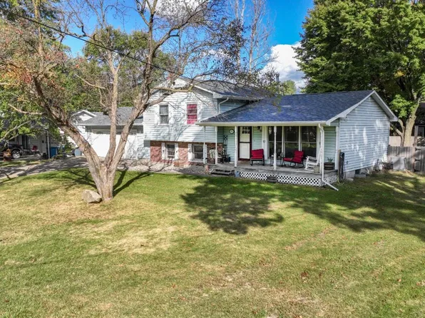 377 Henry Dr, Knox, IN 46534