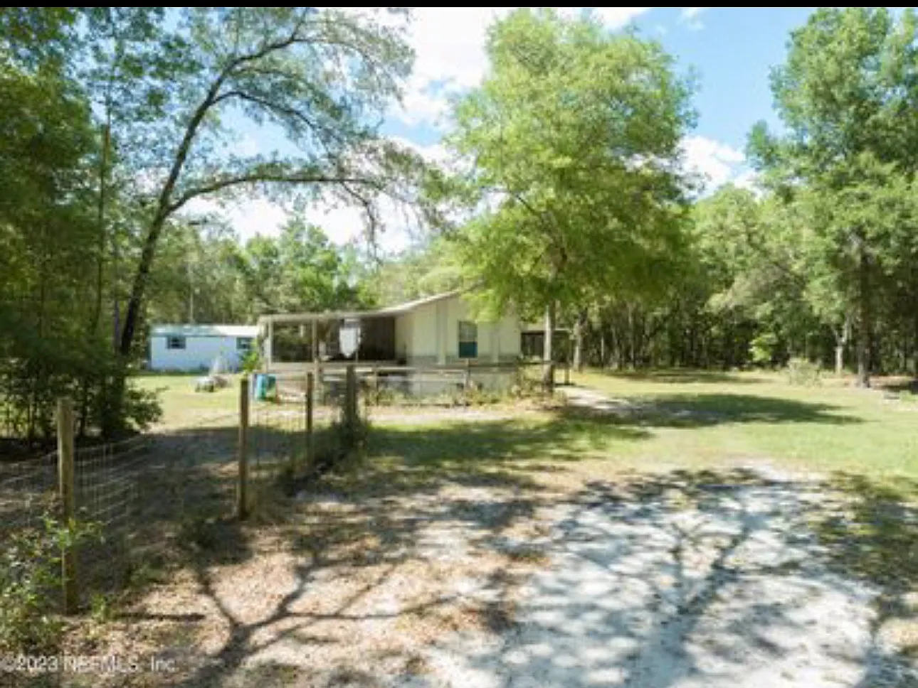 3 bed, 1242 sqft, $1,850 — Photo 4