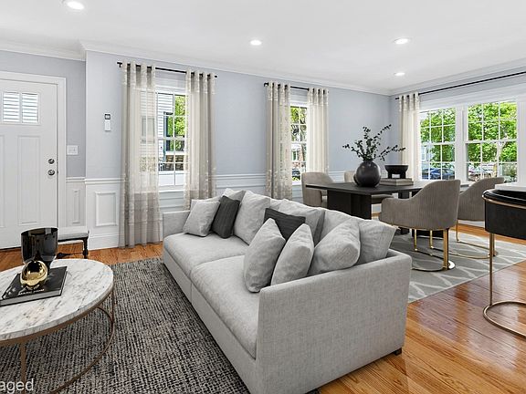 2nd image of 10 Edith St #10