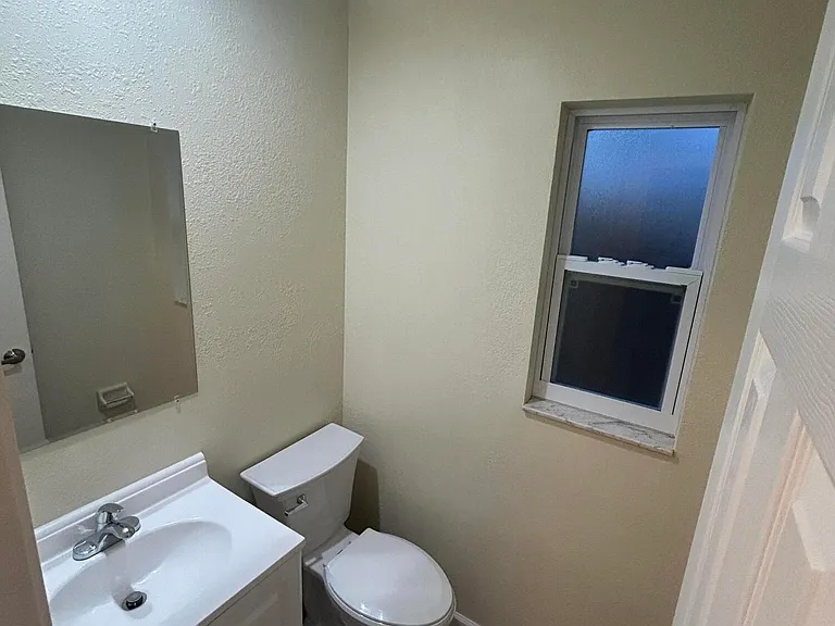 101 Lagrange Ave #101 — Photo 13