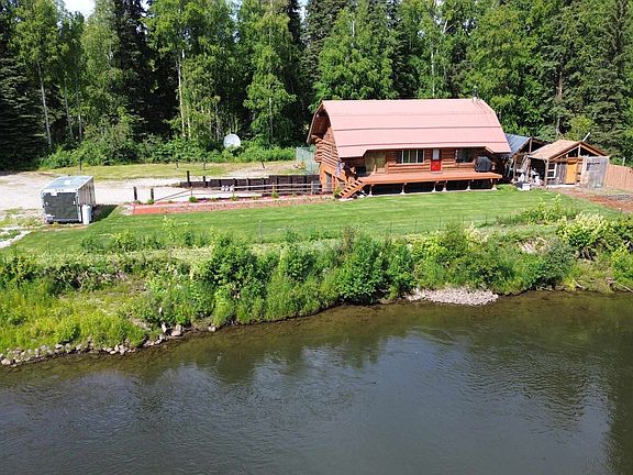 4th image of 554 Steamboat Landing Rd