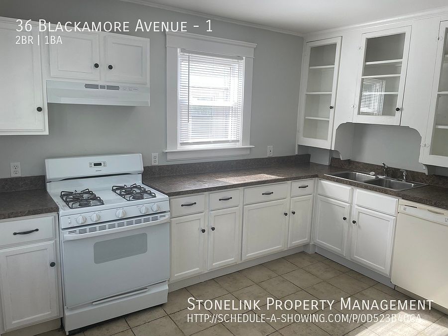 1st image of 36 Blackamore Ave Floor 1