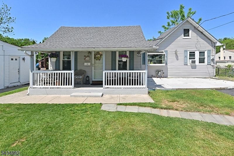 1st image of 28 Makemoney Ave