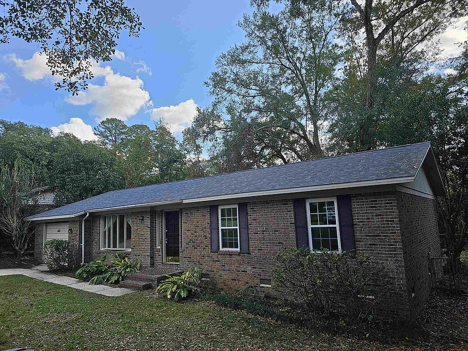 1st image of 1803 Sherwood Dr