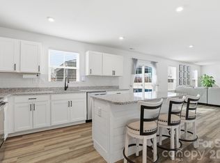 121 Crownpiece St, Troutman, NC 28166