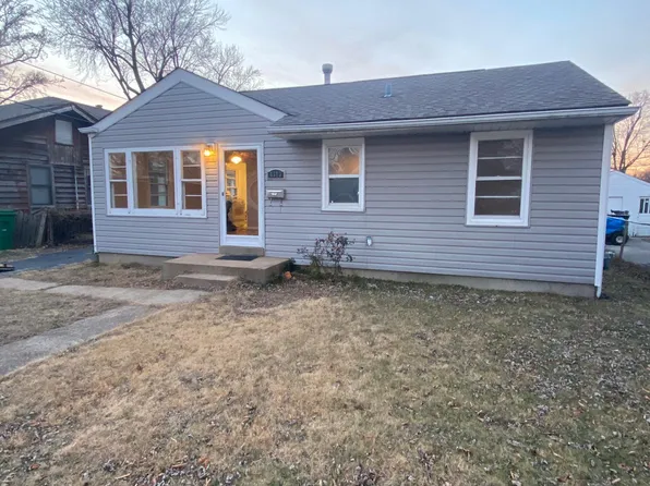 4313 Saint Cecelia Ln, Saint Ann, MO 63074