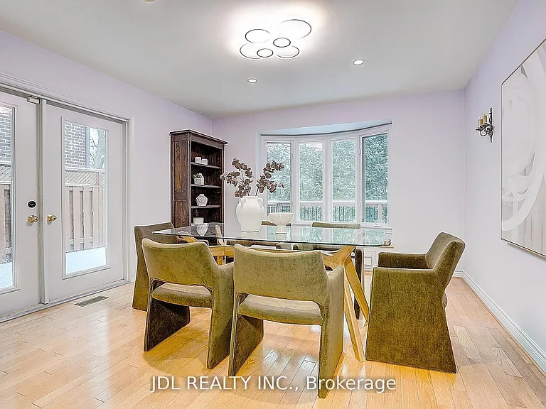 87 Munro Blvd — Photo 14