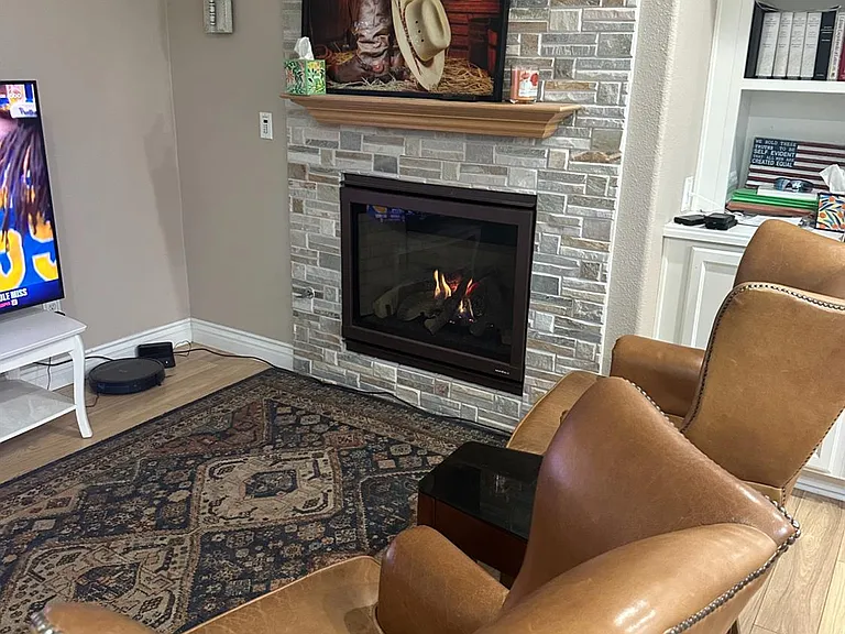 43 W Bohemia Ln — Photo 40
