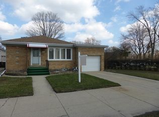 8201 N Milwaukee Ave, Niles, IL 60714