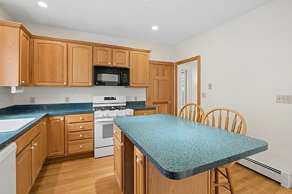 24 Richardson Ave #1 — Photo 10