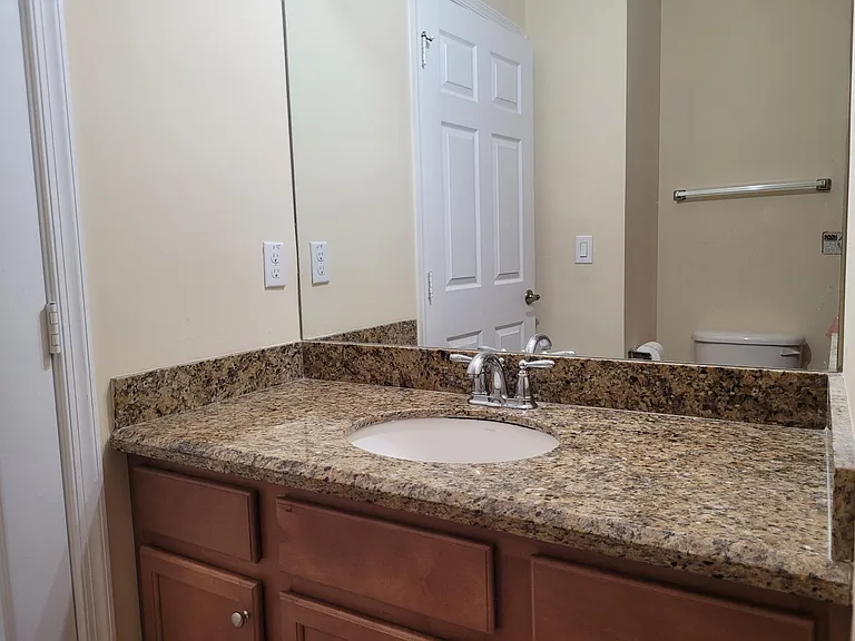 1145 SW 147th Ter — Photo 16