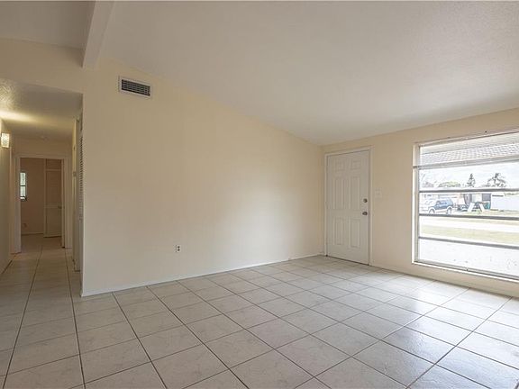 3rd image of 22136 Montrose Ave