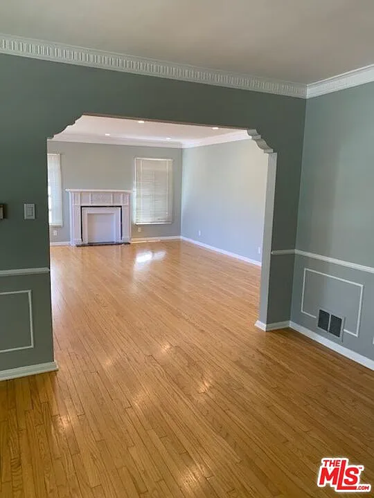 2 bed, 1.0 bath, 1500 sqft, $4,500 — Photo 4