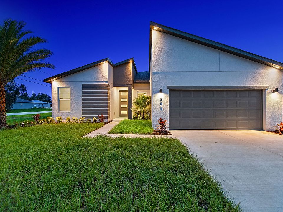 1st image of 302 Aster Ct W