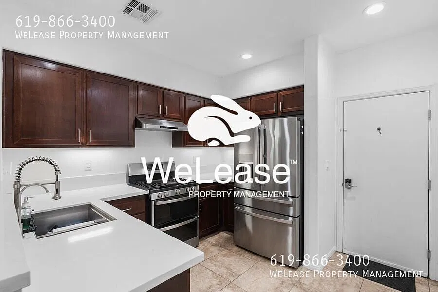 4300 Newton Ave #8