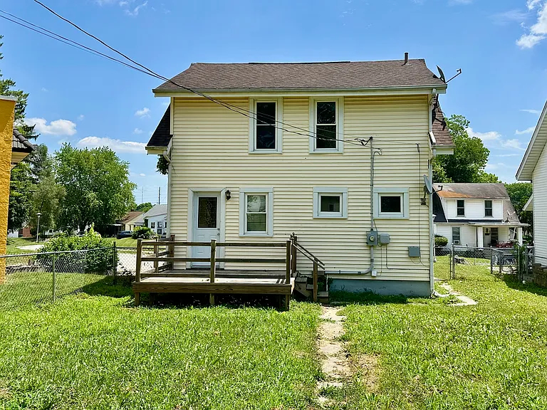 406 NW 6th St — Photo 17