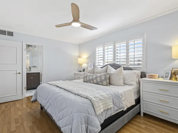 2835 NE 28th Avenue #8, Lighthouse Point, FL 33064