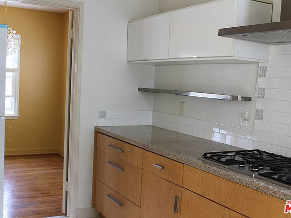 5th image of 8717 McConnell Ave