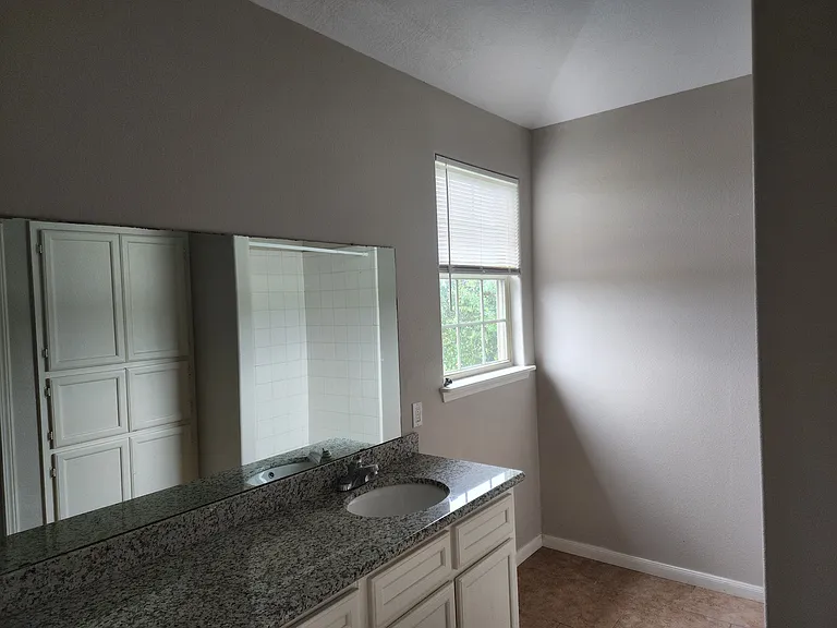 811 Lawson Rd #3 — Photo 10