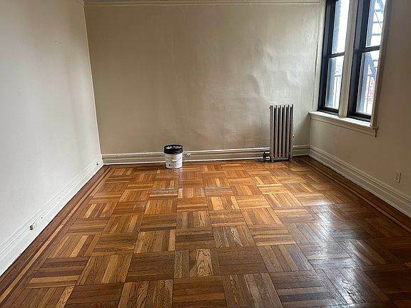 4th image of 802 Park Pl APT 1D