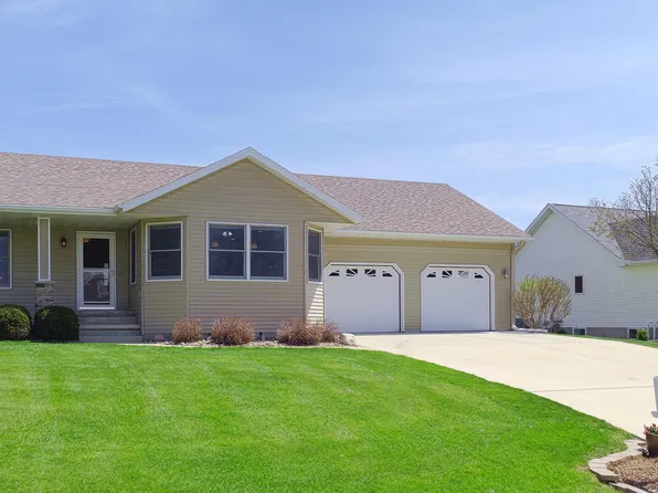 1519 1st St SW, Clarion, IA 50525