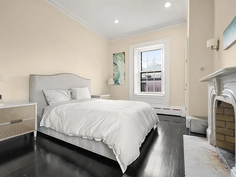 285 Clarendon St #4 — Photo 21