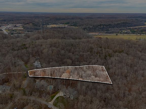 2nd image of 1028 Champion Hills Dr