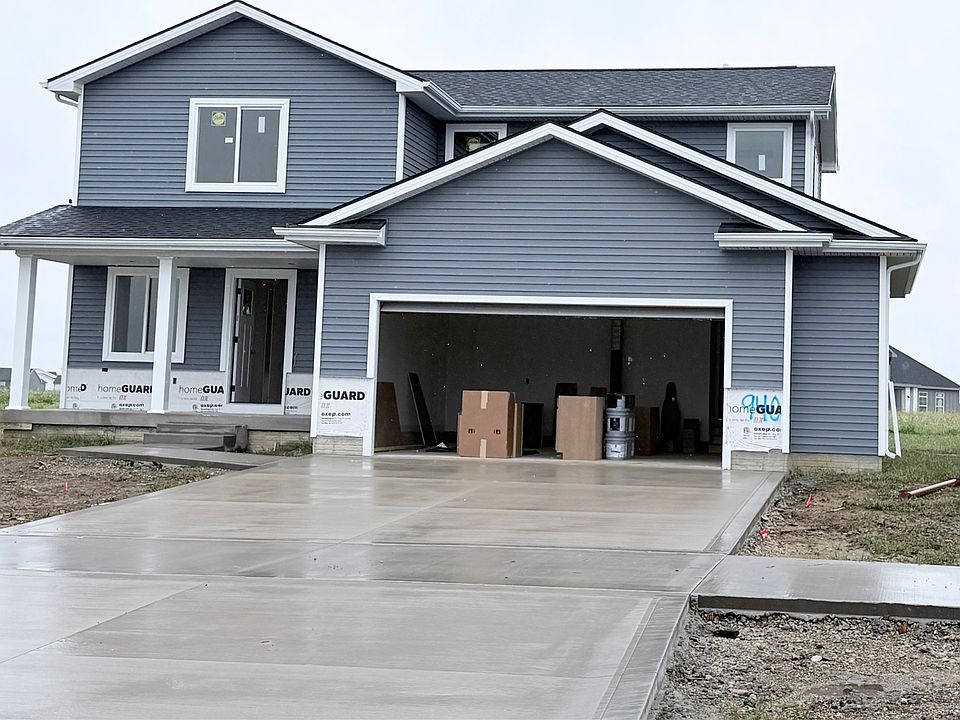 1st image of 940 Lavender Ln